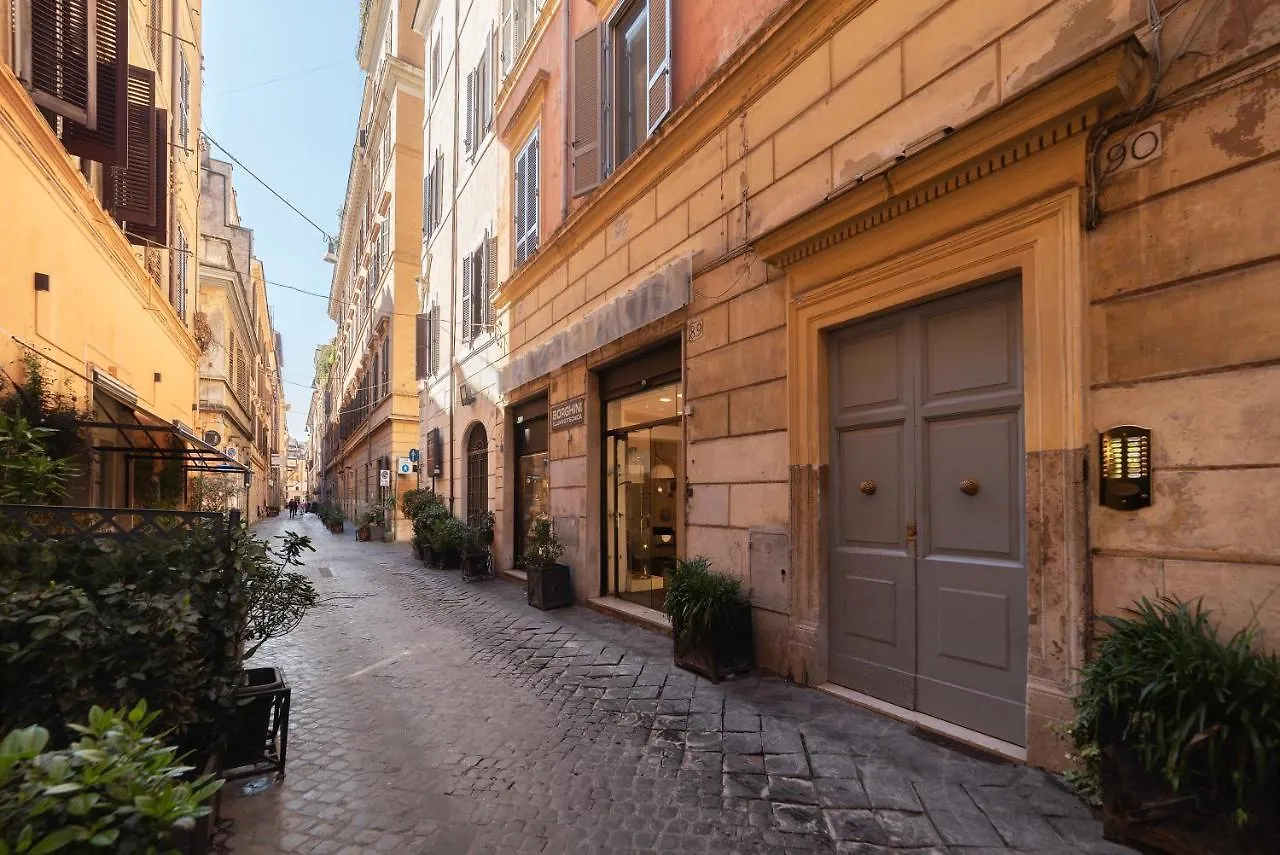 Spanish Steps Corner Rome Apartment